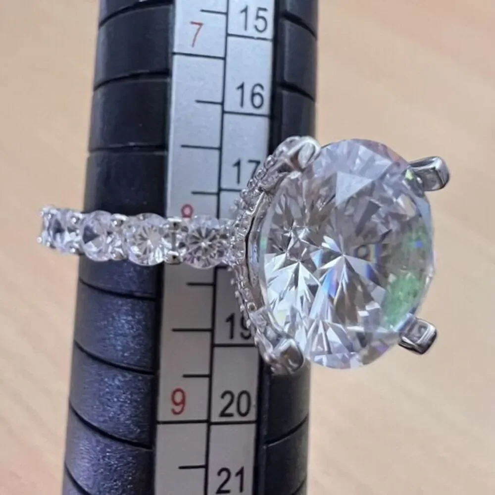 925 Sterling‎ Silver | CZ Luxury Solitaire Ring Women's Size 8 Rhodium Finish